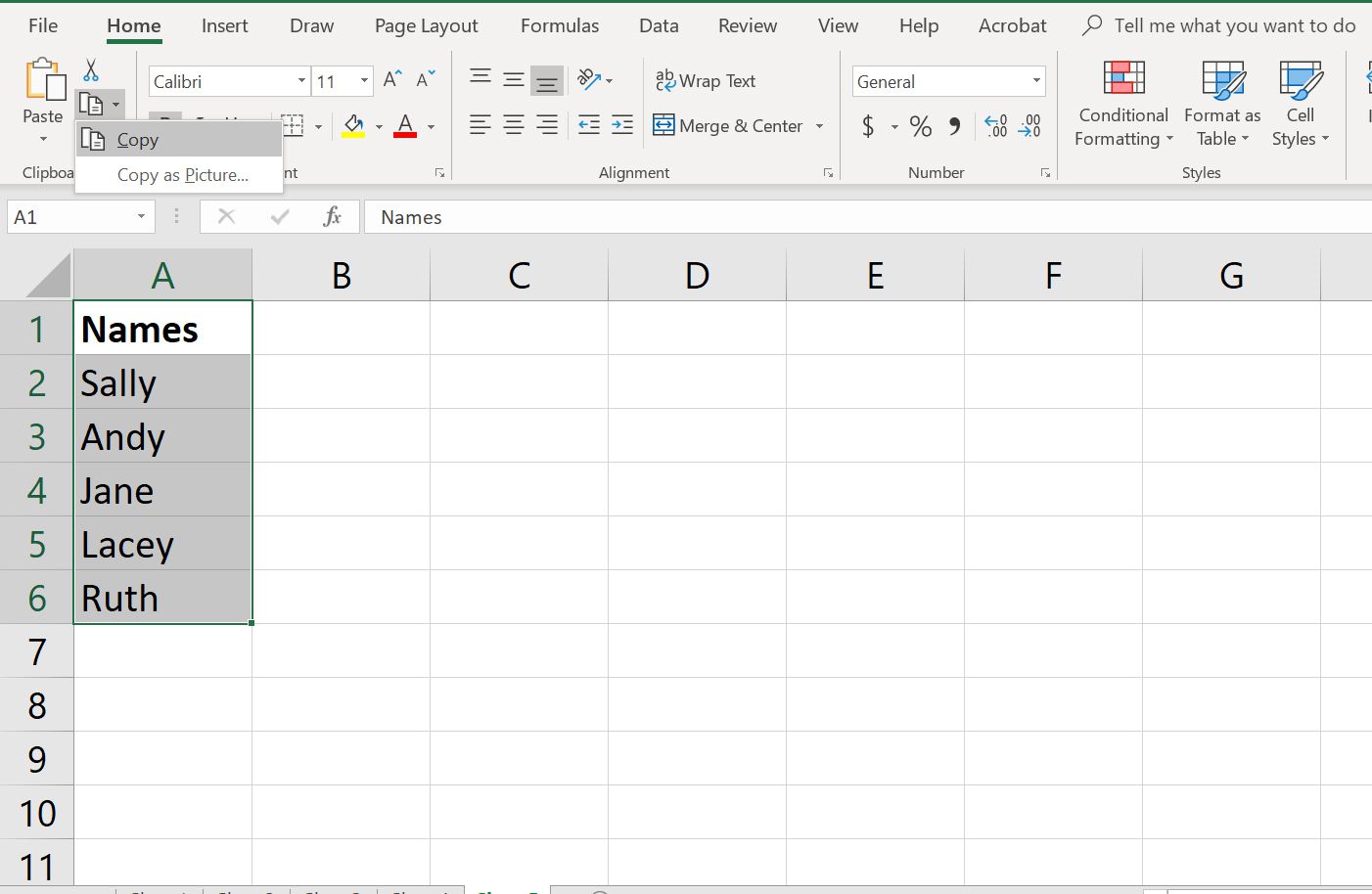 Функция копирования Excel выделена на ленте.